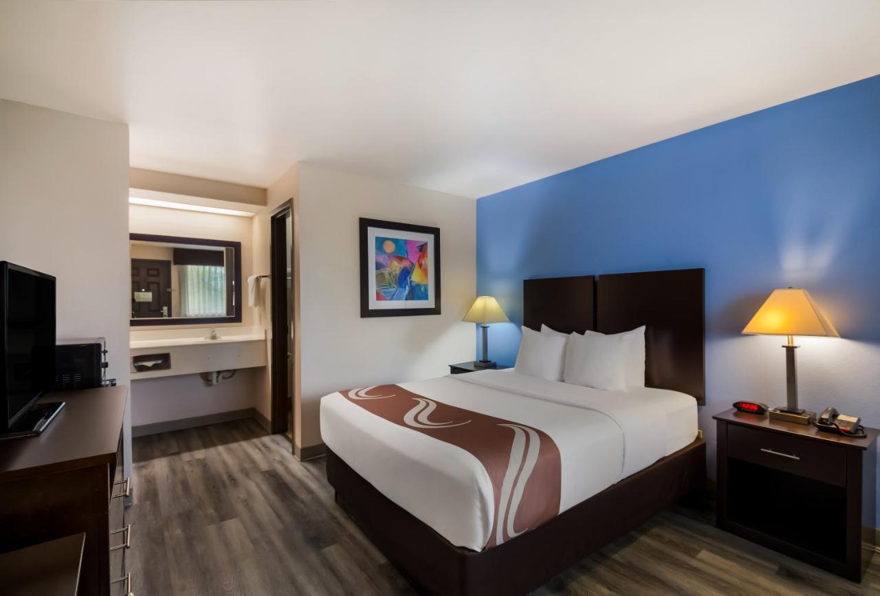 Quality Inn & Suites ראונד רוק מראה חיצוני תמונה